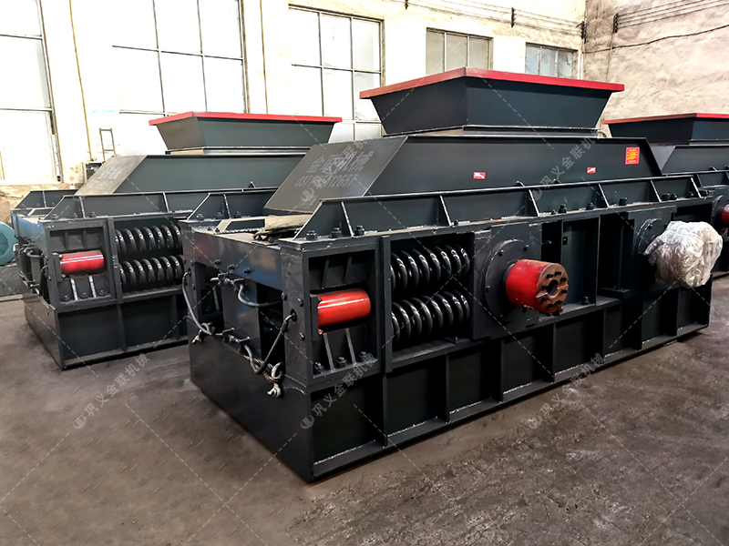 河卵石制砂機型號有哪些，對輥制砂機報價是多少？