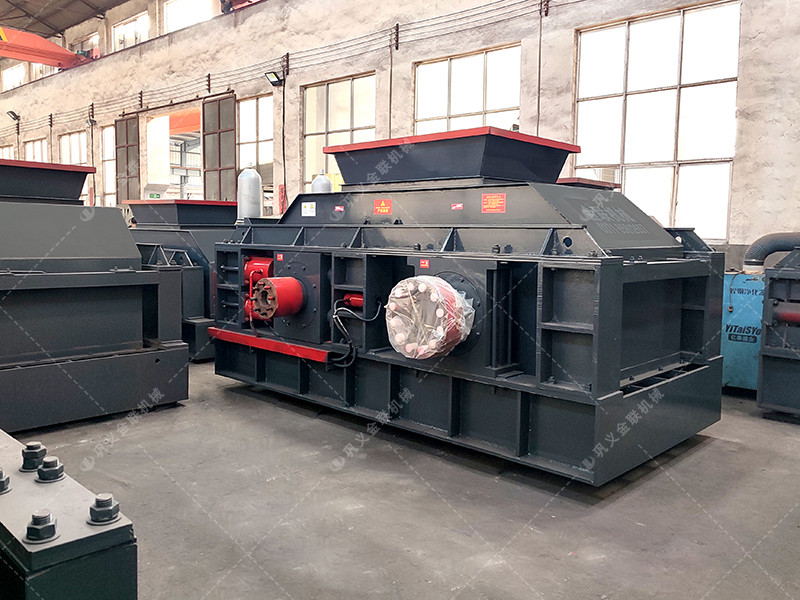 2PG1508大型破碎設(shè)備液壓對輥破碎機發(fā)往陜西